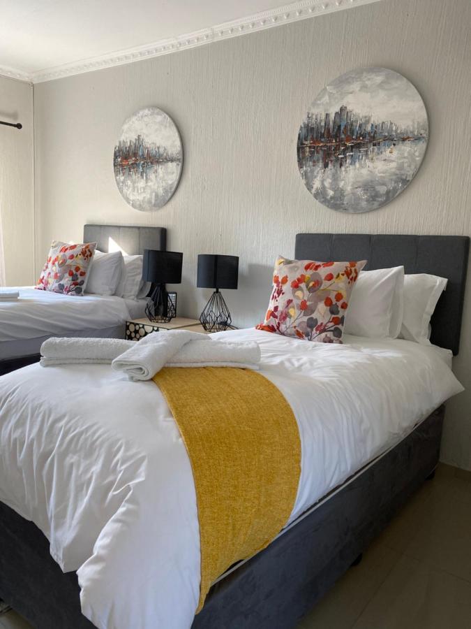The Outlook Guest House Newcastle Exteriör bild